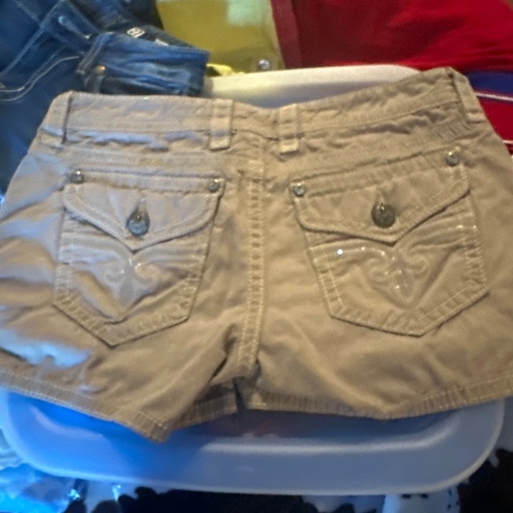 shorts - Picture 2 of 2